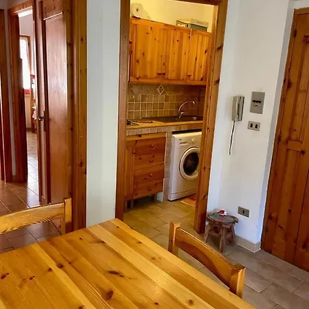 Casa Fronte Con Piscina