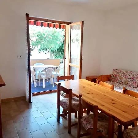 Casa Fronte Con Piscina *